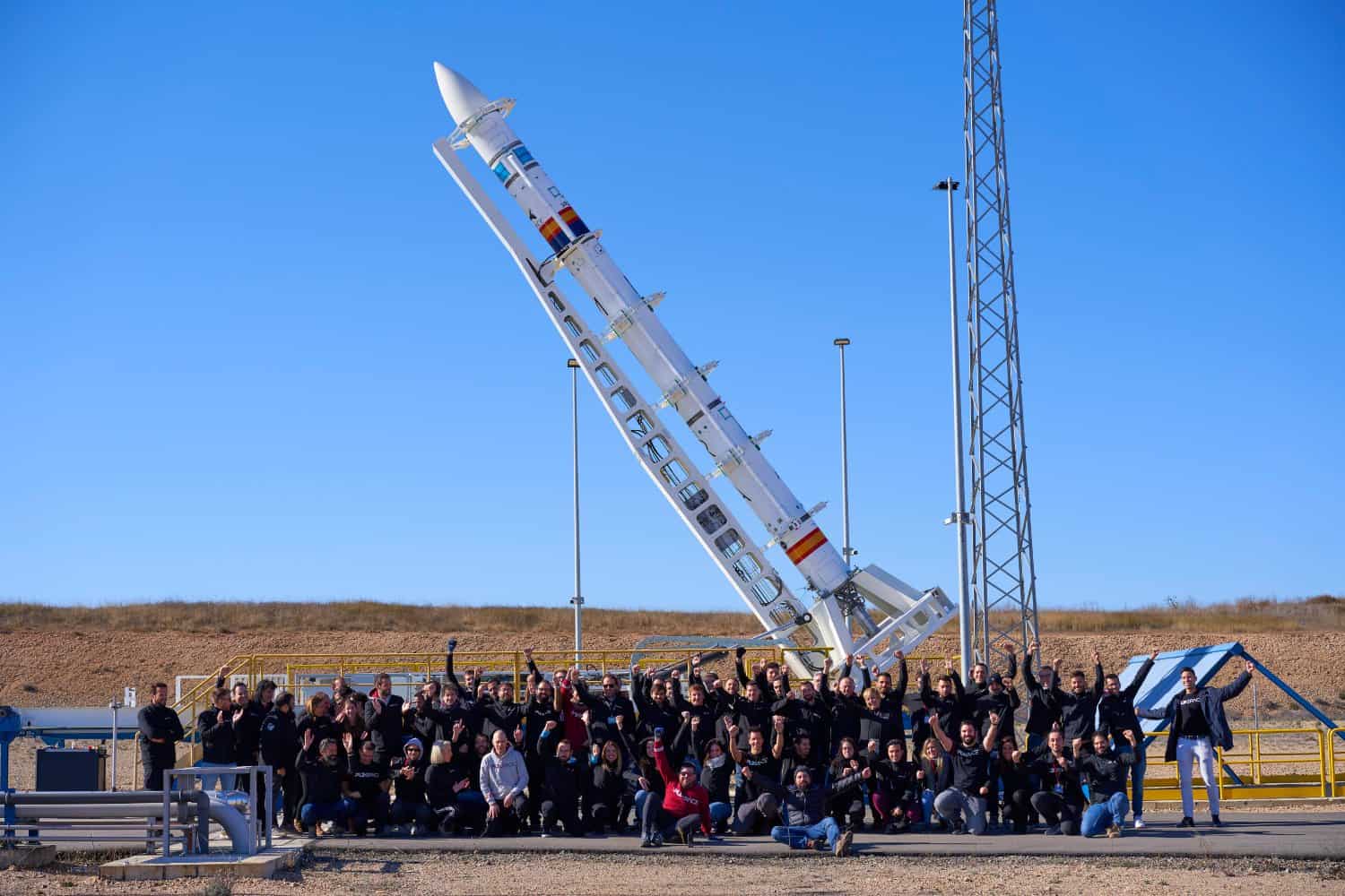 Equipo de PLD Space con MIURA 1 en instalaciones de Teruel (1)