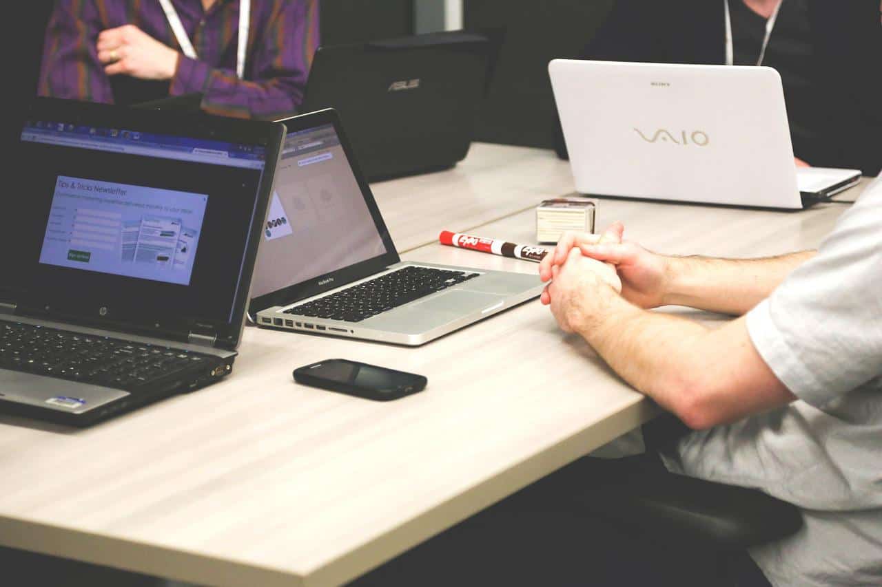 ¿Cómo hacer una nómina? Guía para startups y emprendedores