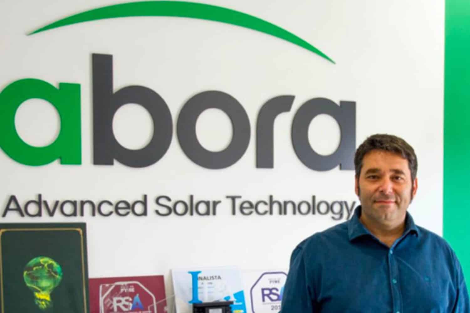 Abora Solar cierra una ronda de financiación de 110.900 euros para potenciar sus paneles solares híbridos