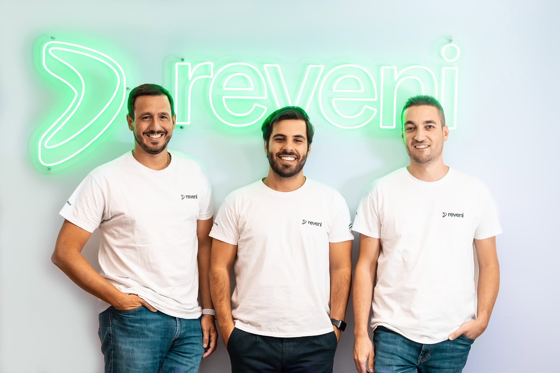 Reveni