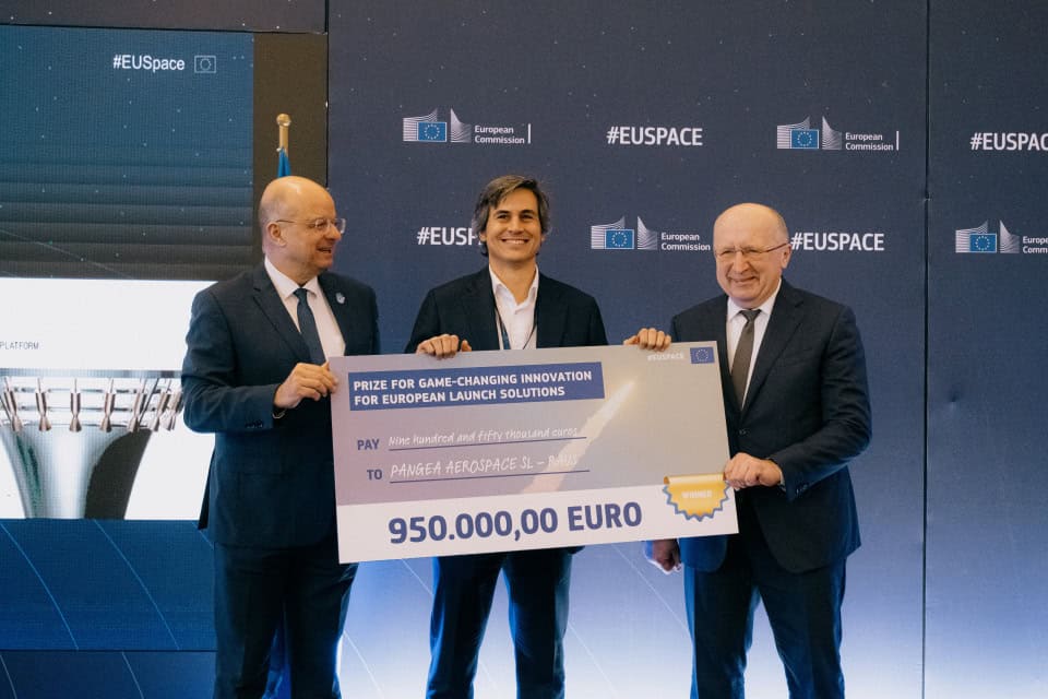 La Comisión Europea reconoce a Pangea Propulsion con el premio Game Changing Innovation for european launchers