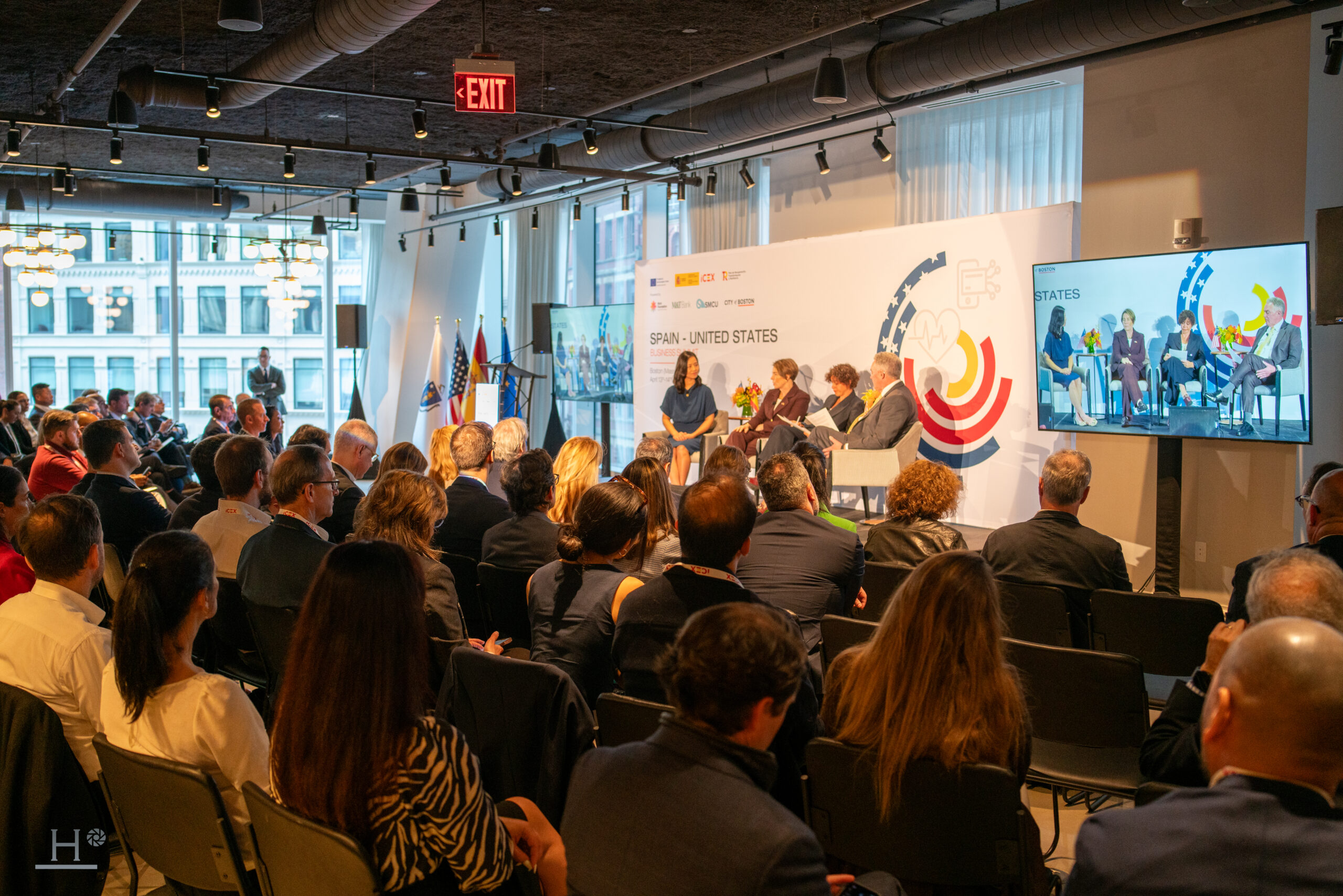 Cerca de 240 empresas refuerzan la cooperación empresarial en ciencias de la salud y tecnología en Boston