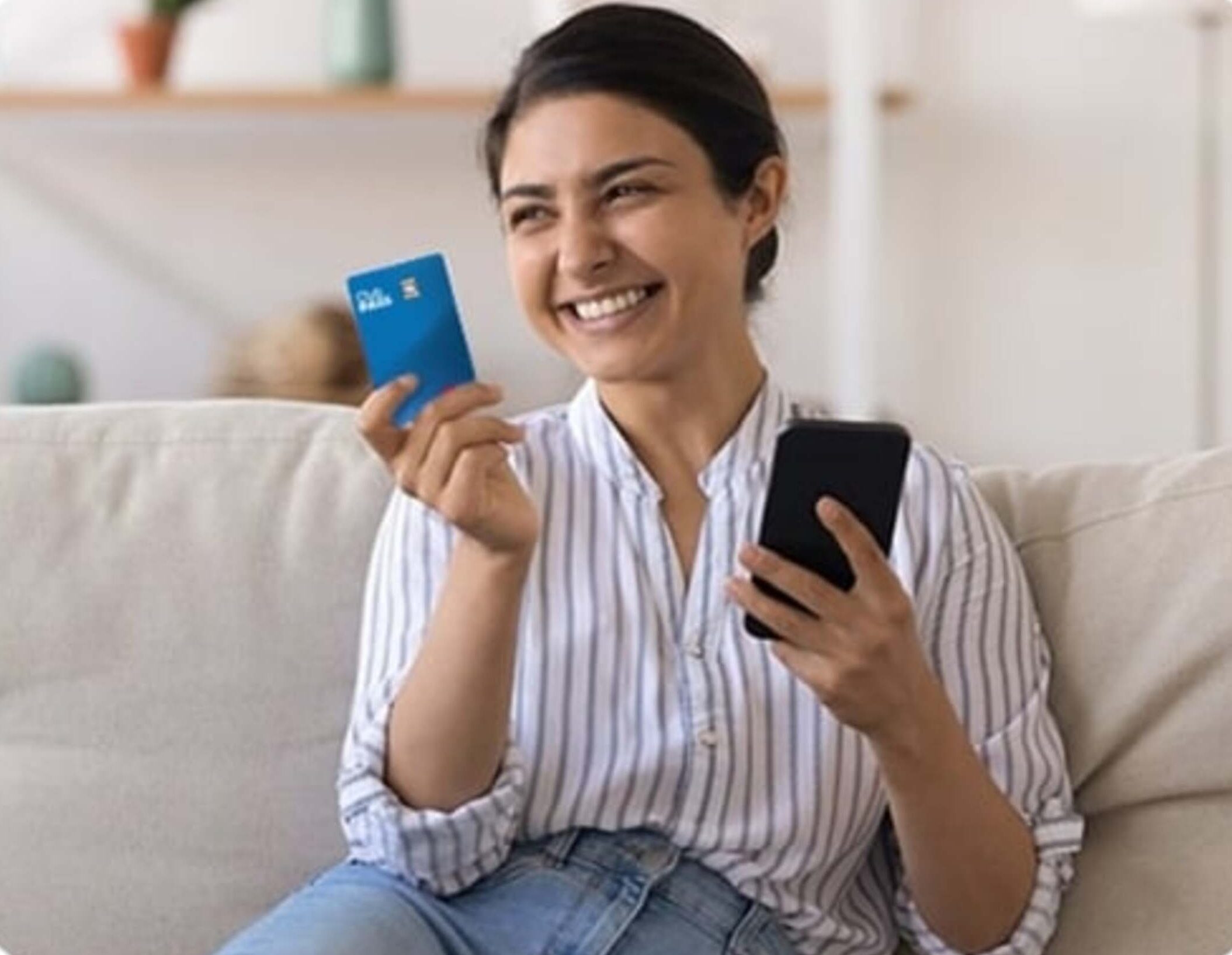 Carrefour lanza ClubPASS Negocios, una nueva tarjeta dirigida a autónomos,