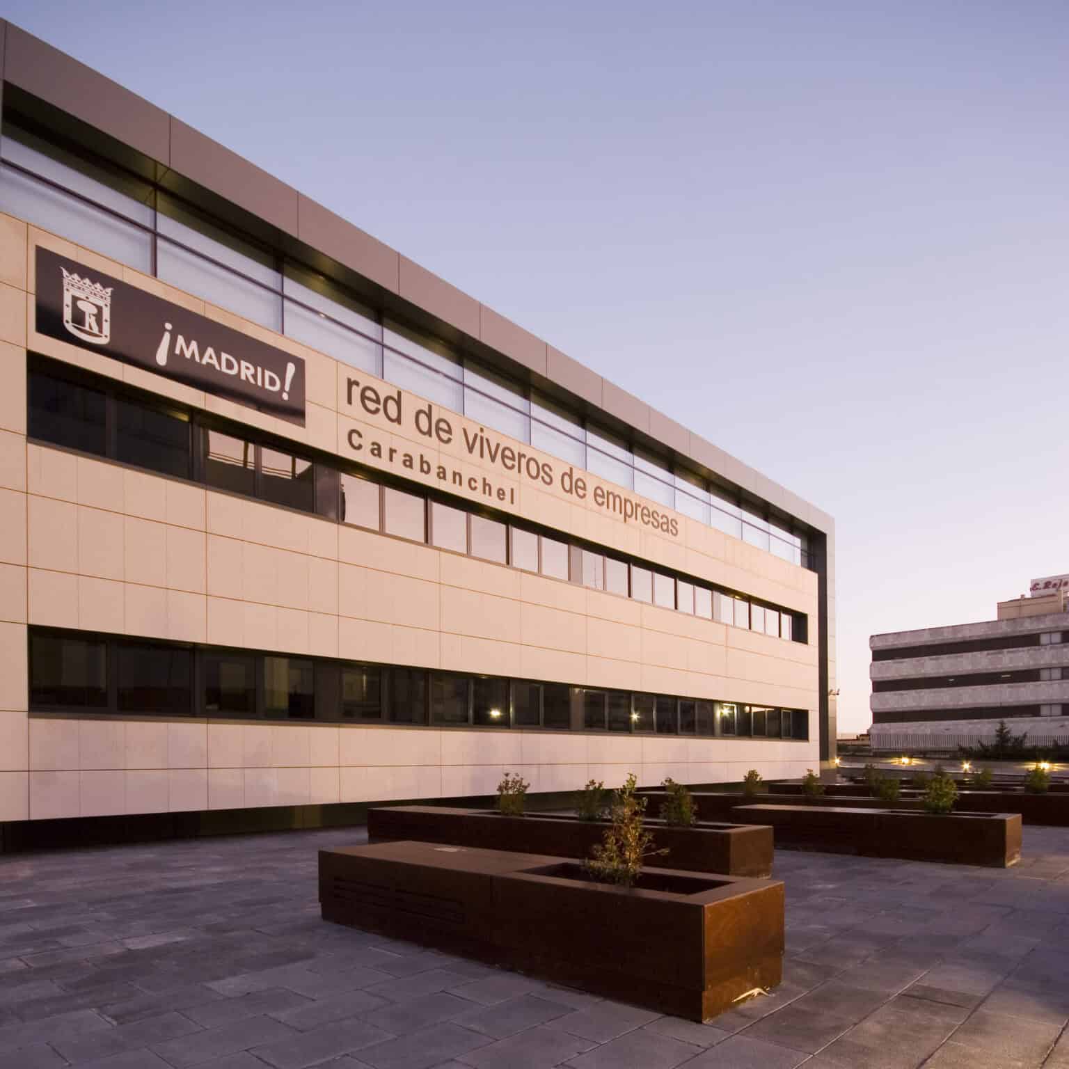  El Ministerio de Industria y Turismo y el Consejo General de la Abogacía firman un convenio para apoyar a los emprendedores