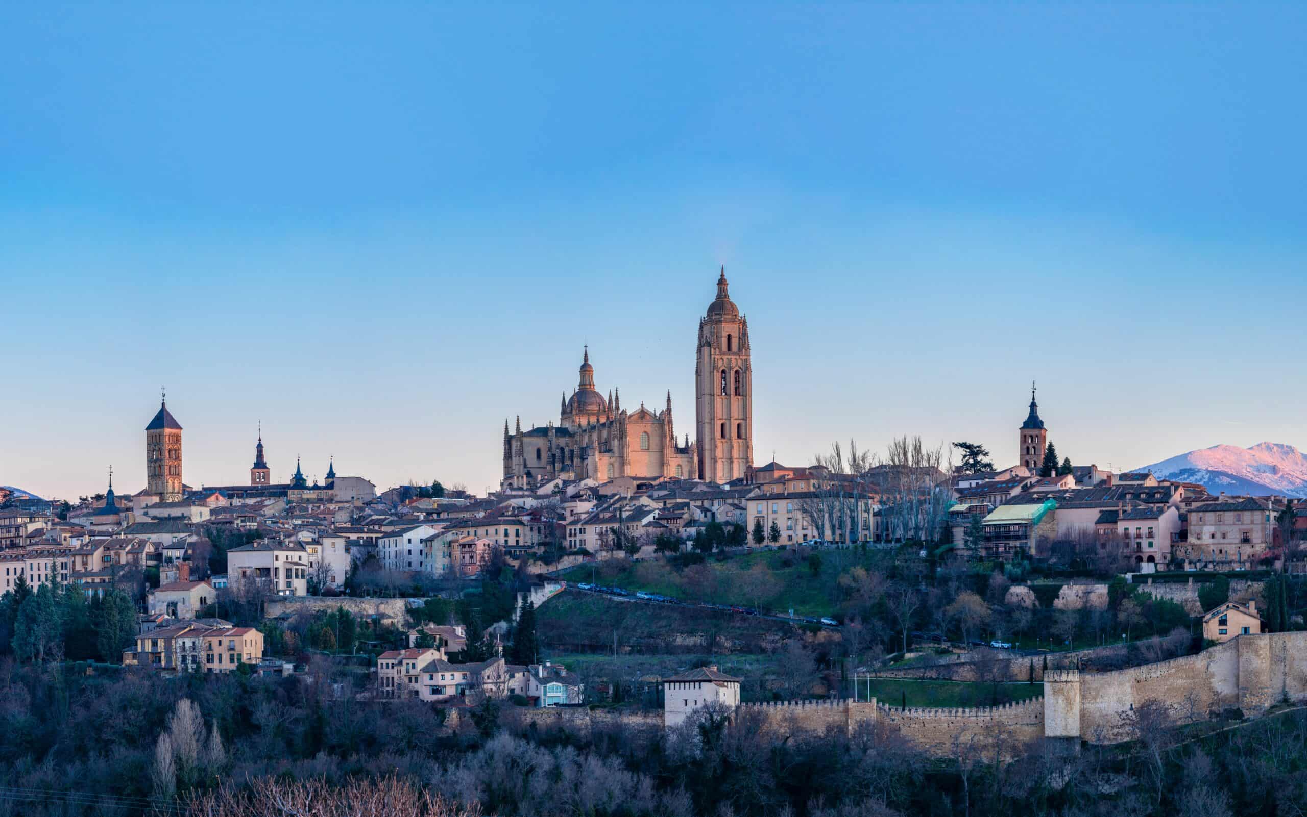 La Junta de Castilla y León impulsa a 463 emprendedores con 6,8 millones a través de programas de reindustrialización desde 2024