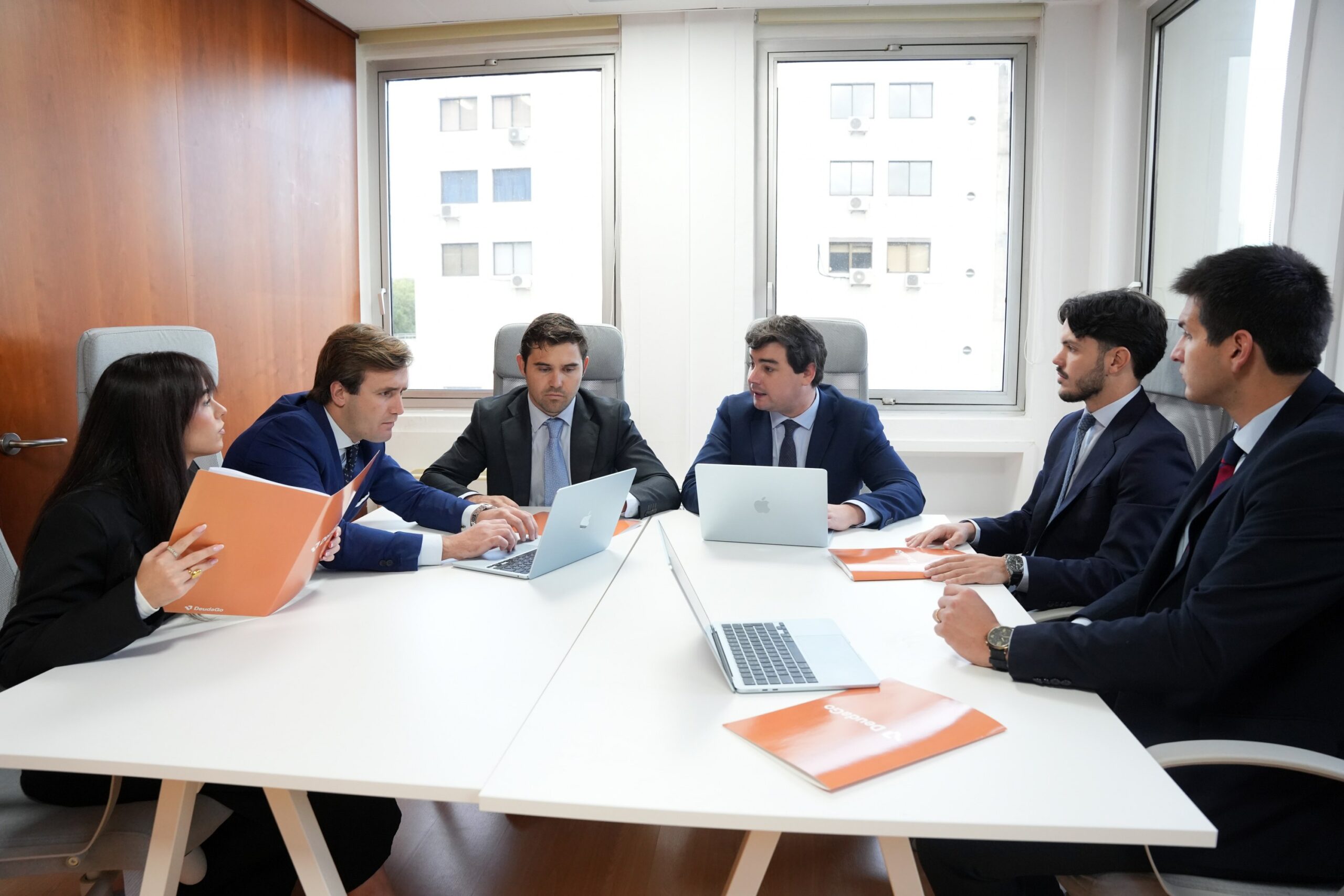 DeudaGo es una legaltech española especializada en resolución y reestructuración de deudas para particulares
