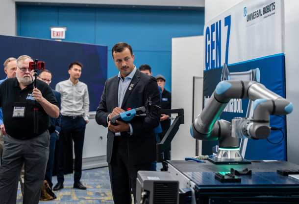 Universal Robots presenta Gen 7, una nueva plataforma para la automatización industrial y el despliegue de la IA física